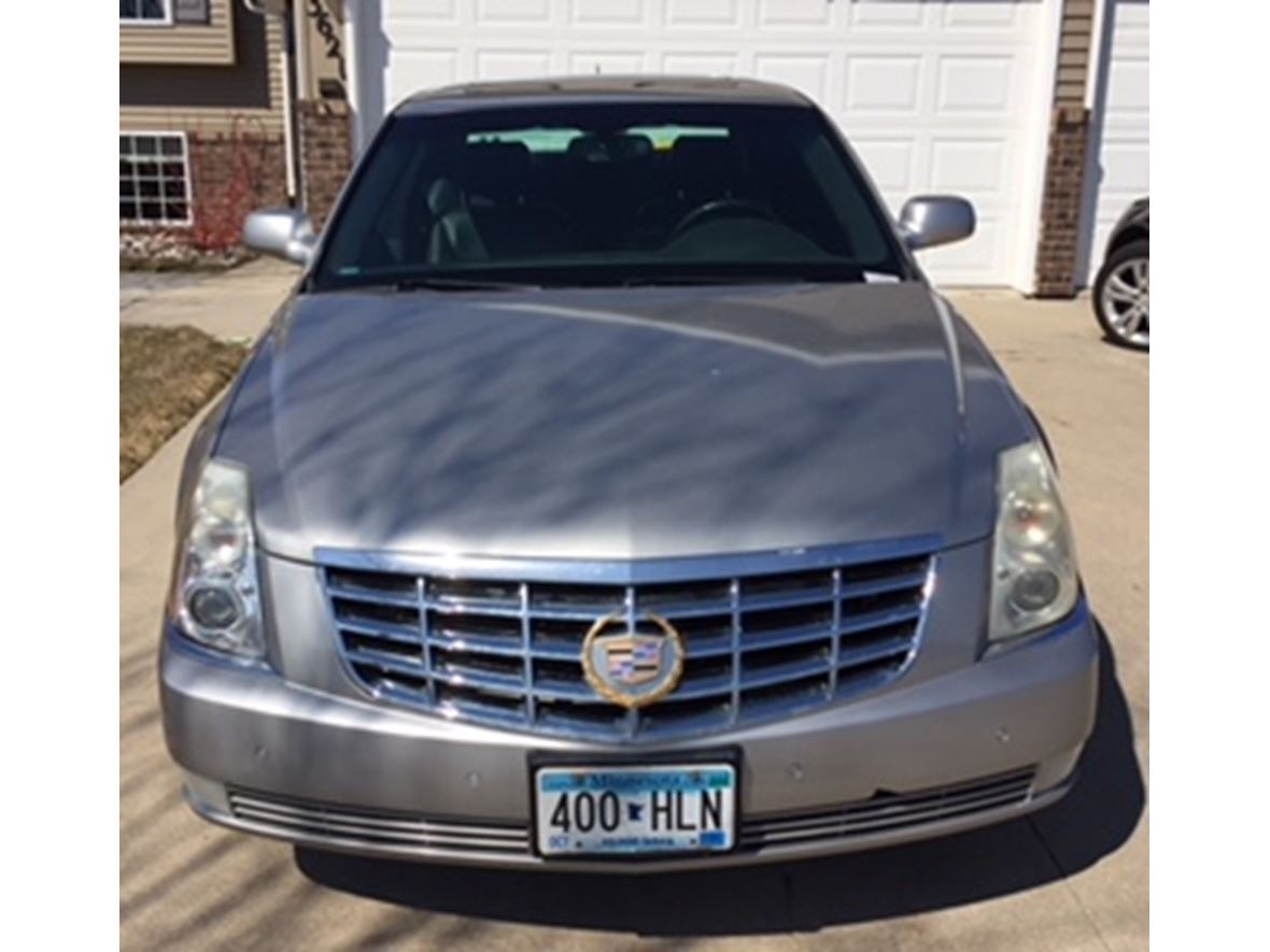 2007 Cadillac DTS for sale by owner in Fargo