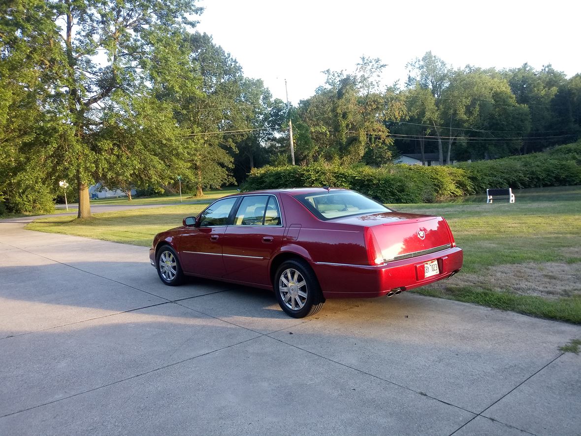 2008 Cadillac DTS for sale by owner in Akron