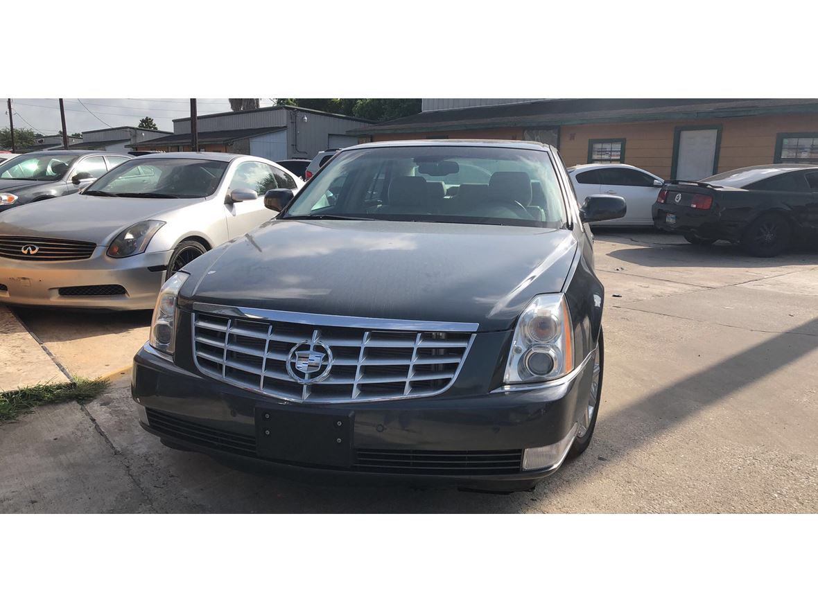 2010 Cadillac DTS for sale by owner in Houston