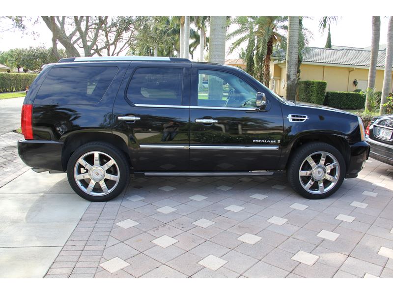 2009 Cadillac Escalade for sale by owner in FORT LAUDERDALE