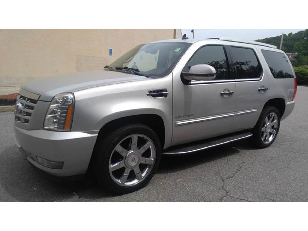 2011 Cadillac Escalade for sale by owner in Harrisonburg