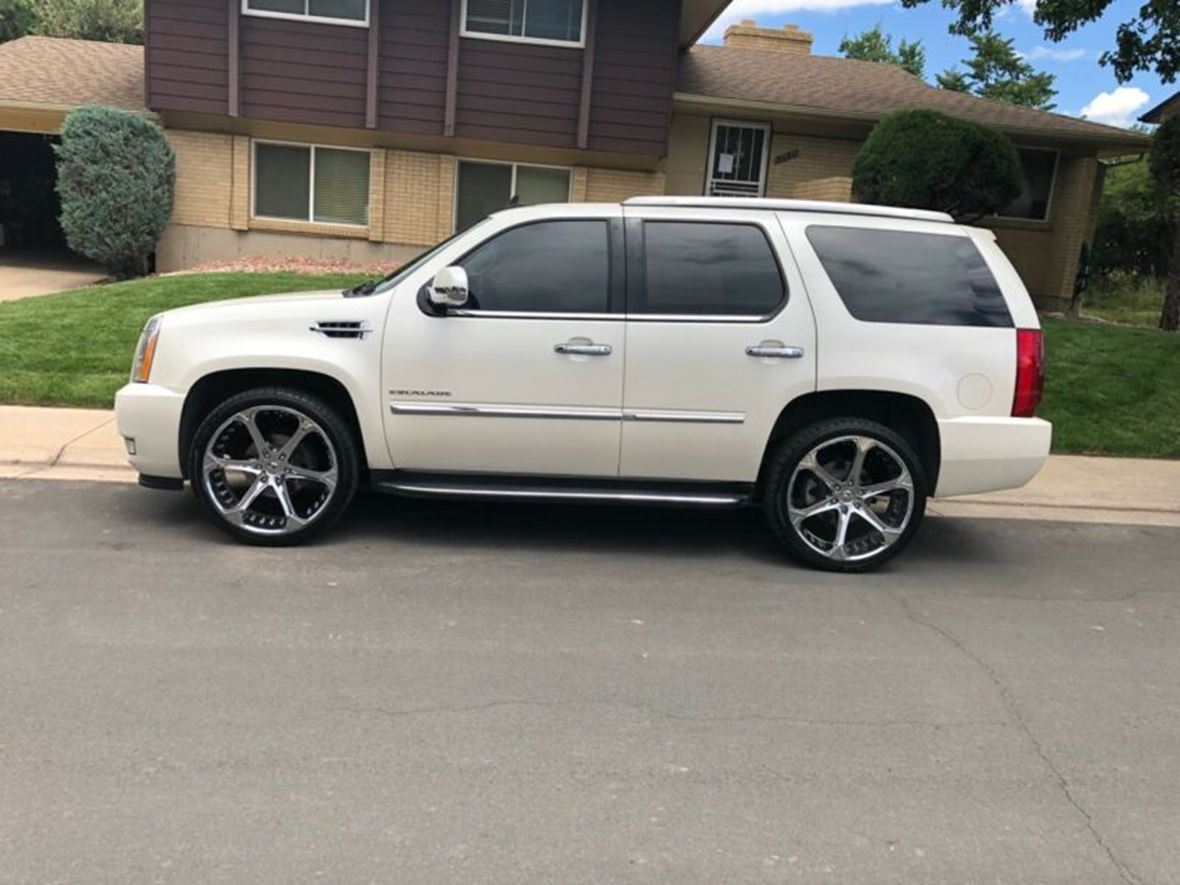2012 Cadillac Escalade for sale by owner in Dinosaur
