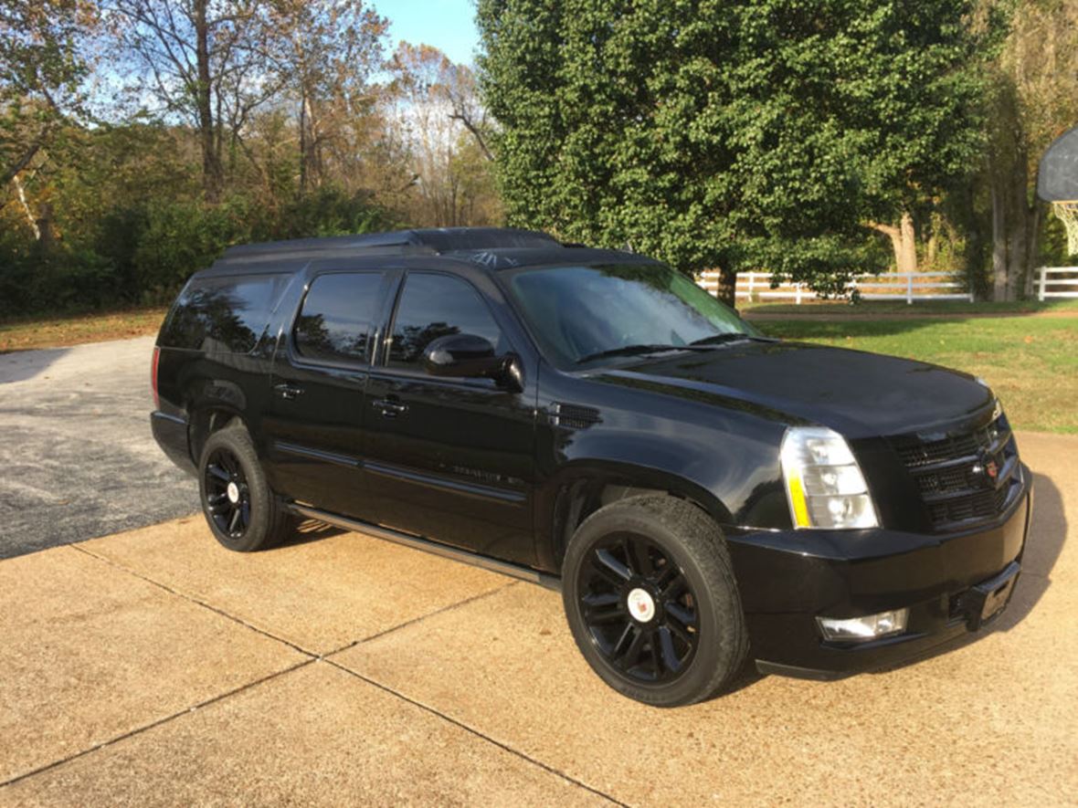 2013 Cadillac Escalade for Sale by Owner in Edina, MO 63537