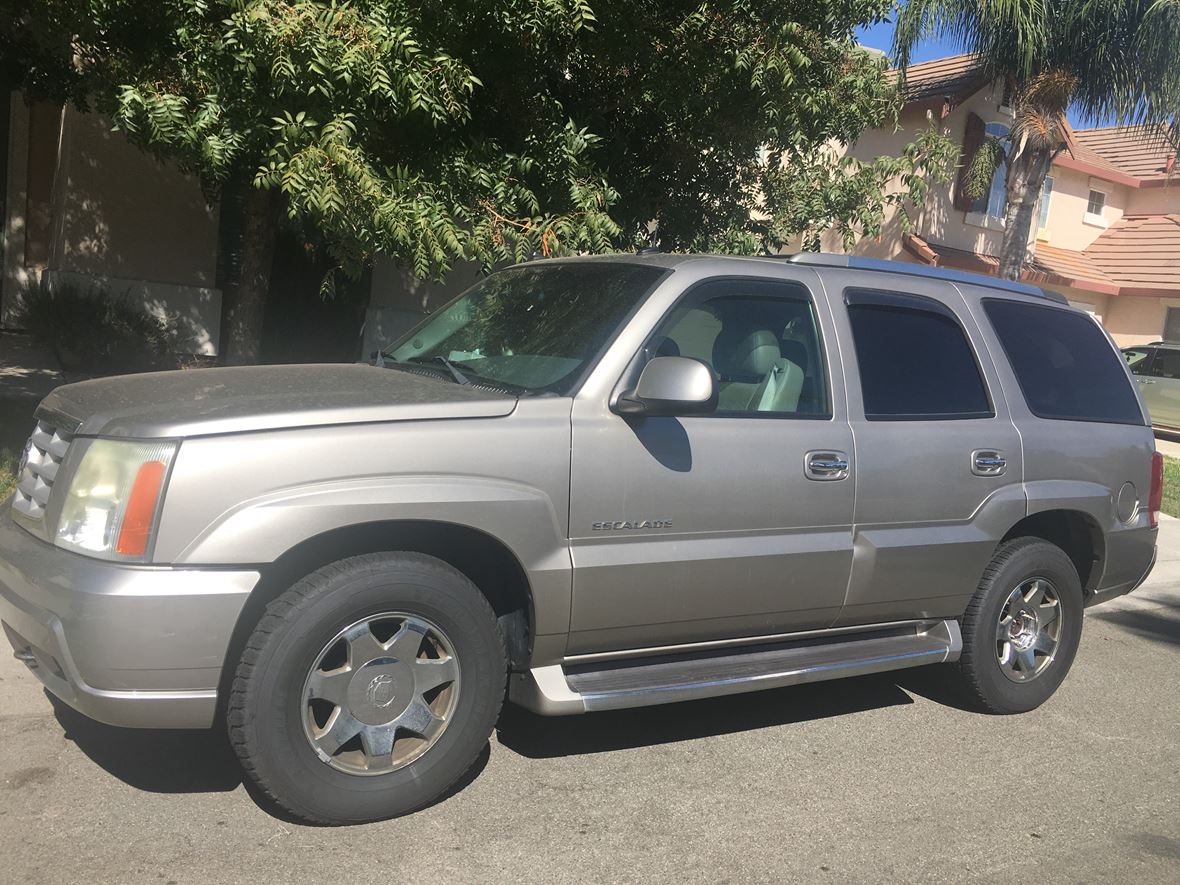 2003 Cadillac Escalade ESV for sale by owner in Sacramento