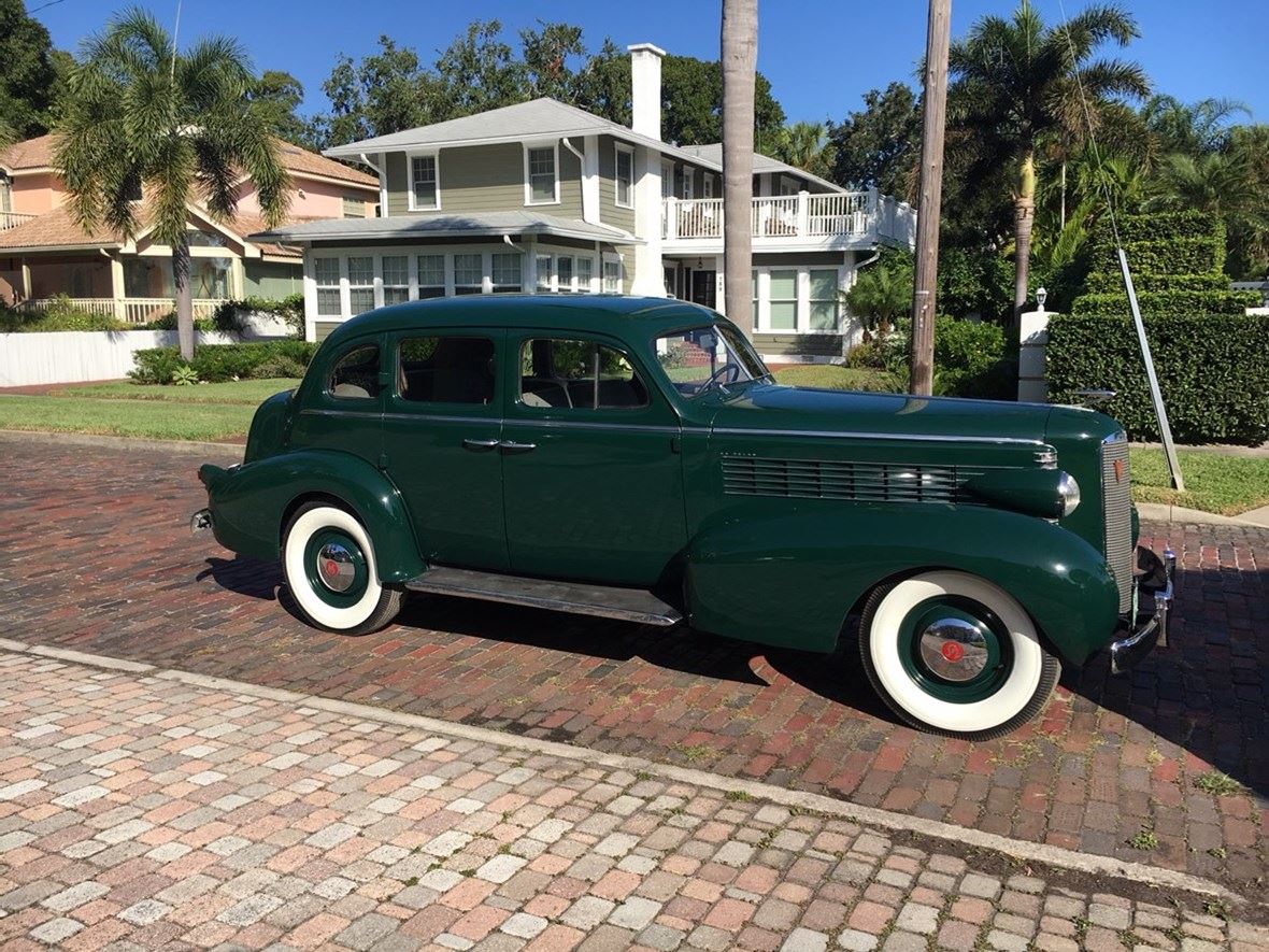 LASALLE автомобиль 1940