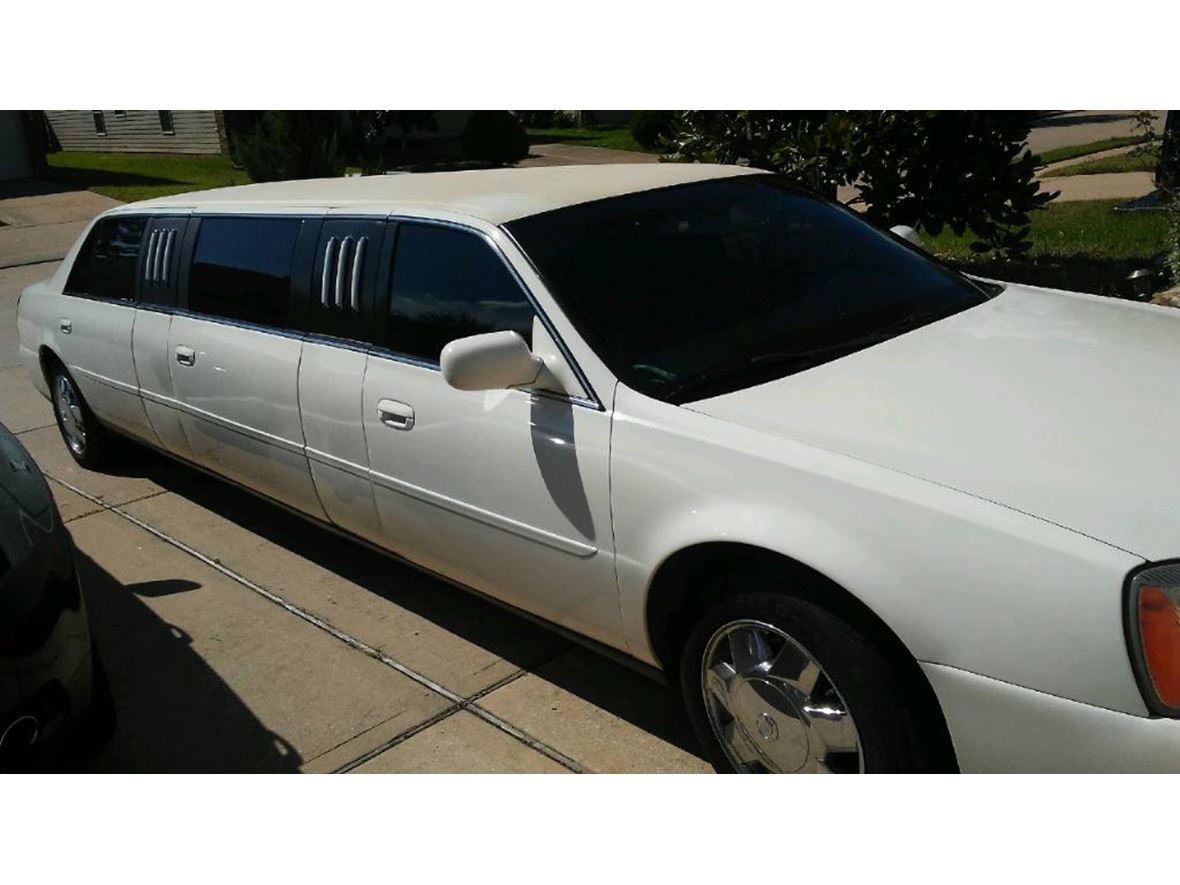 2004 Cadillac Limousine for sale by owner in Katy