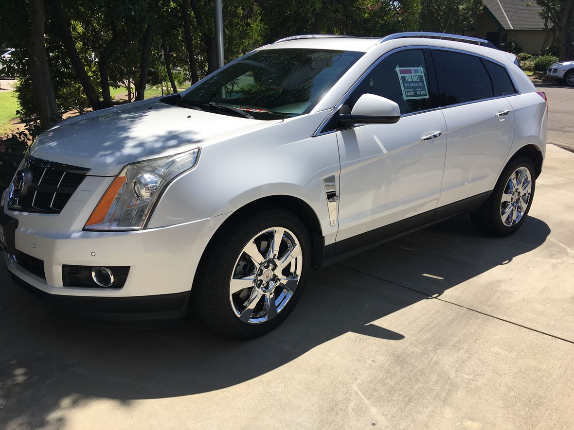 2010 Cadillac SRX for sale by owner in Fresno