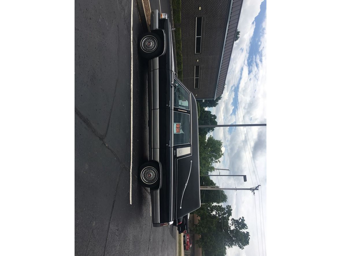 1990 Cadillac superior funeral coach for sale by owner in Pittsburg
