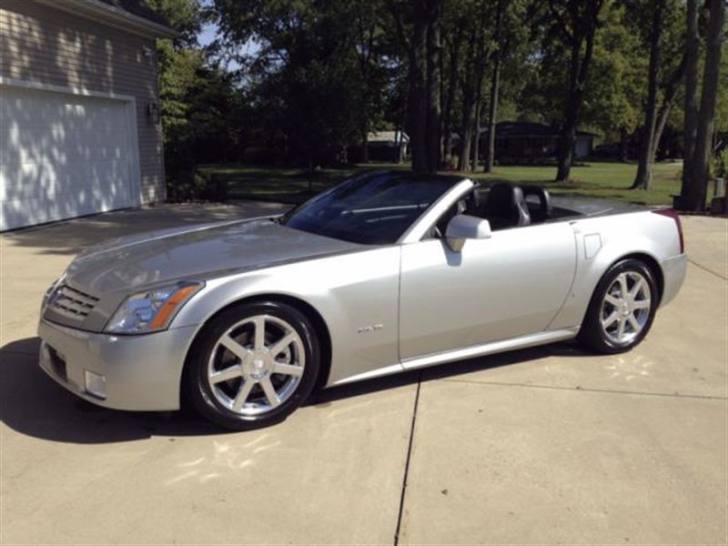 2006 Cadillac Xlr for sale by owner in BOWEN