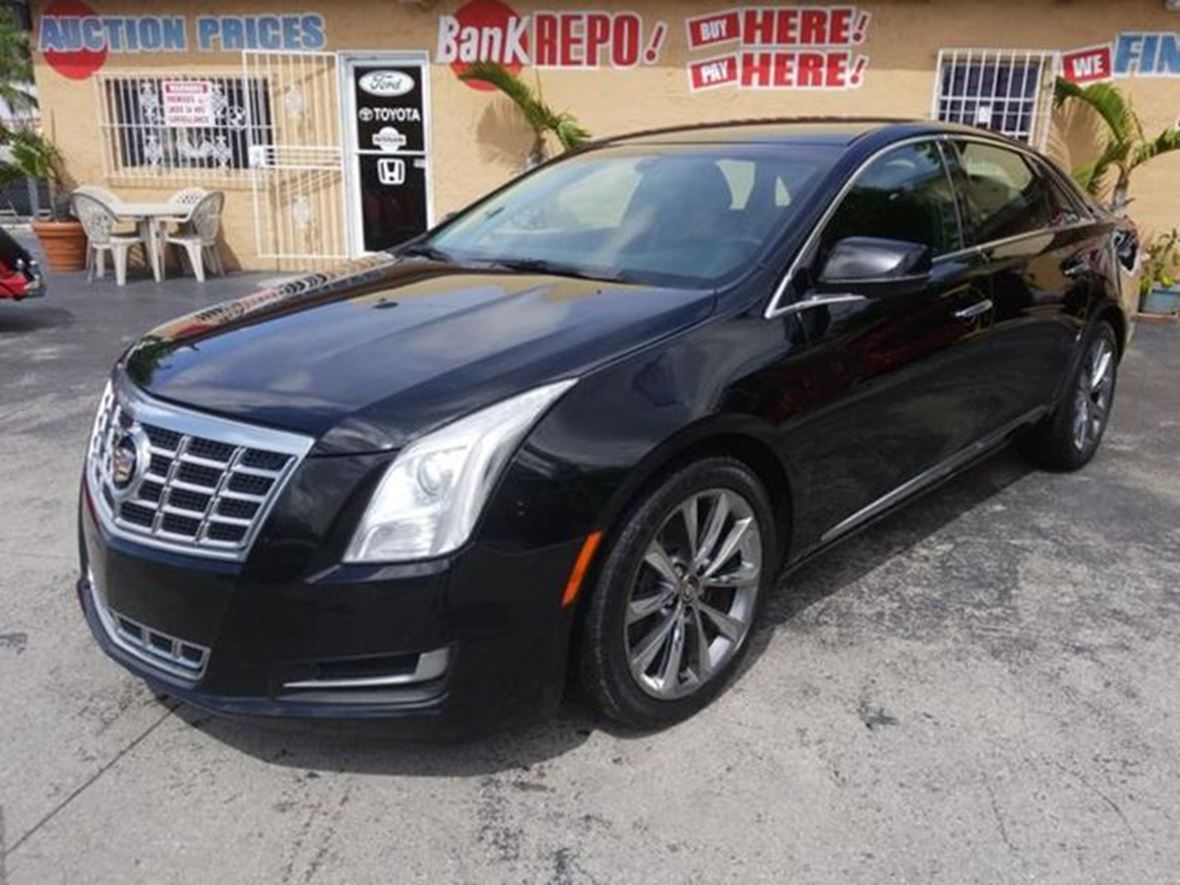 2015 Cadillac XTS for sale by owner in Miami