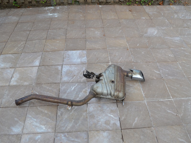 Auto Parts - 2008 Mercedes ML exhaust tail pipe and muffler