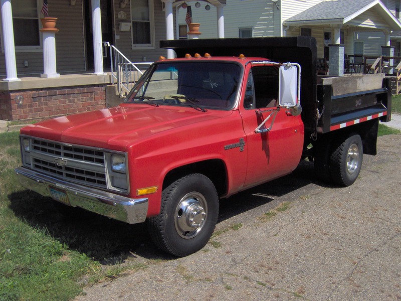 1988 Chevrolet 1 ton dump - Classic Car - Canton, OH 44705
