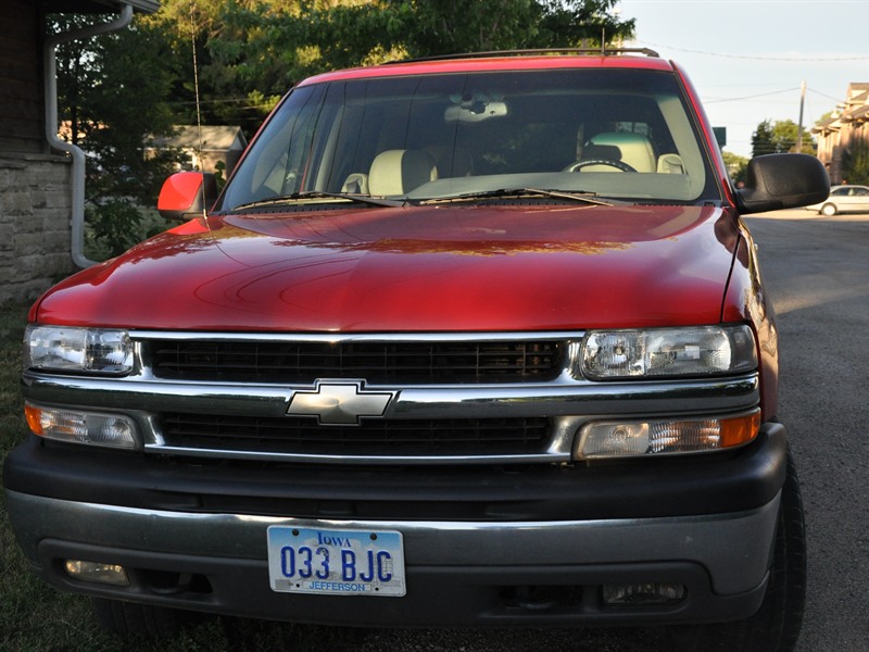 2002 Chevrolet Tahoe for Sale by Owner in Fairfield, IA 52556