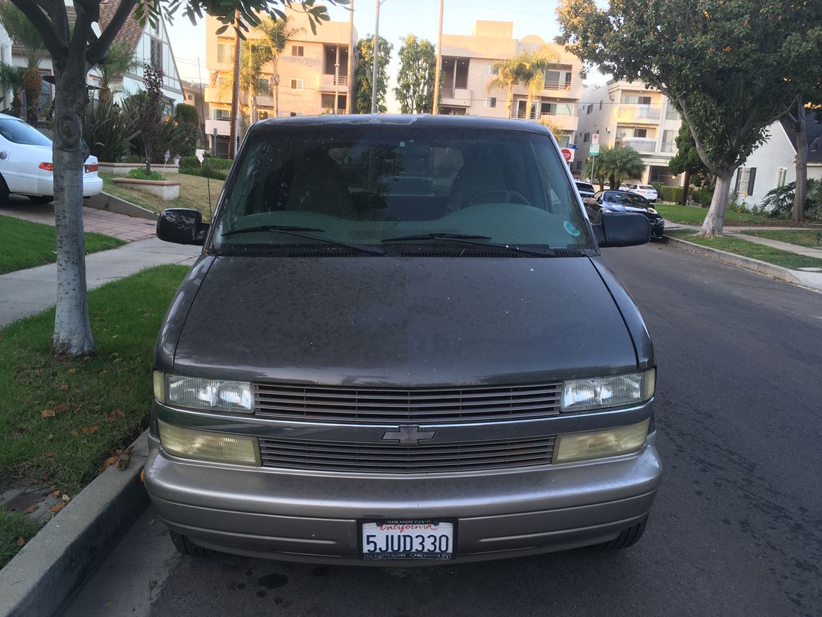 2003 Chevrolet Astro for sale by owner in Culver City