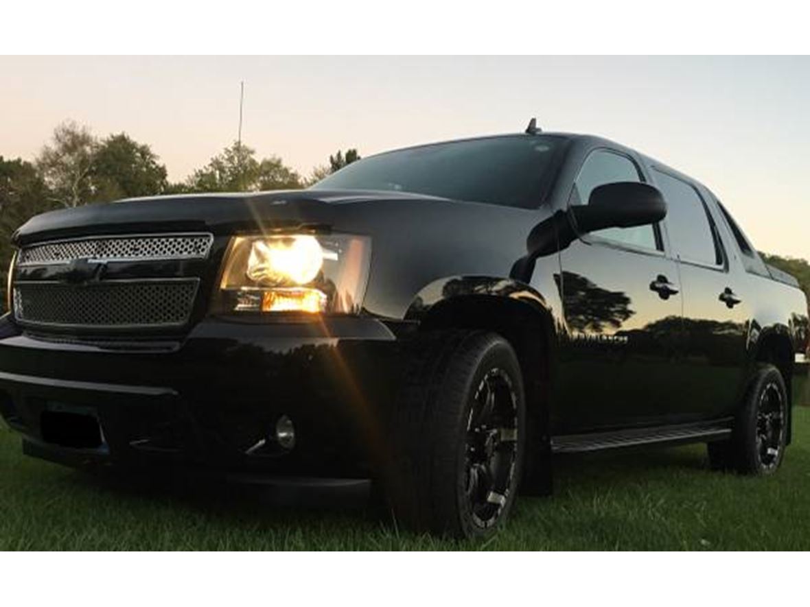 2007 Chevrolet Avalanche Sale by Owner in Saint Paul, MN 55101