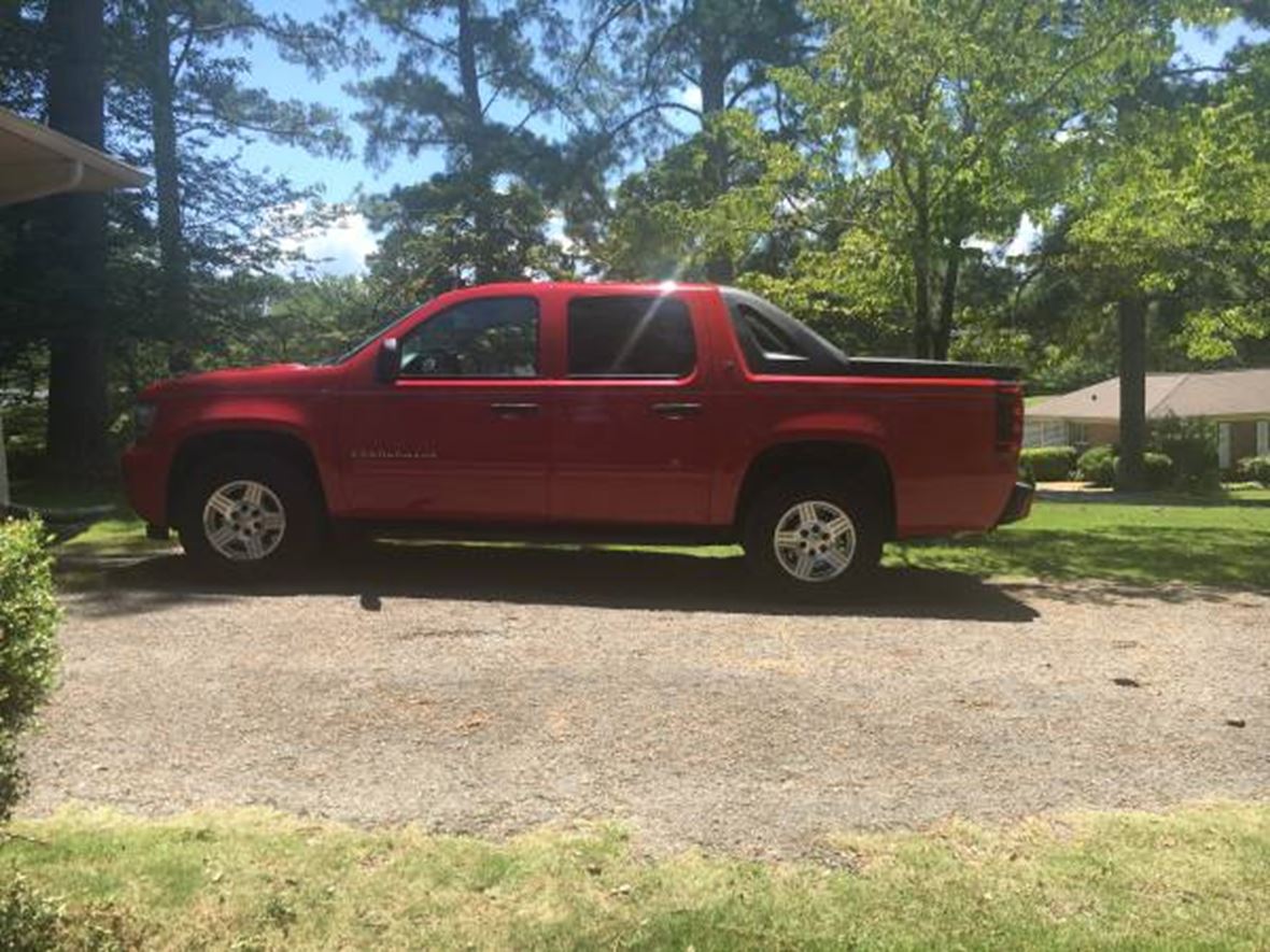 2008 Chevrolet Avalanche for sale by owner in Sylacauga