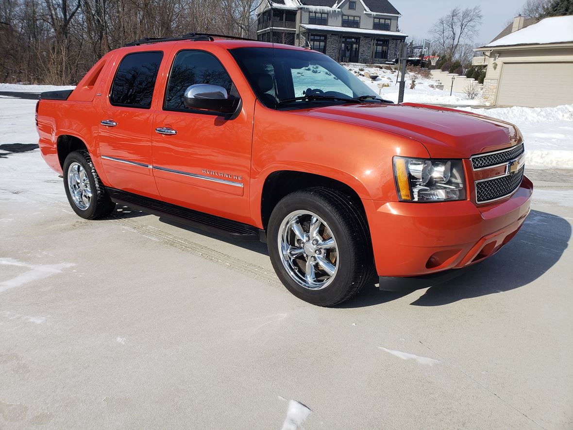 2011 Chevrolet Avalanche for Sale by Owner in Wauseon, OH 43567