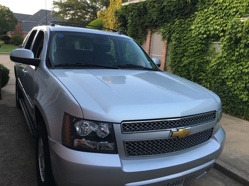 2013 Chevrolet Avalanche for sale by owner in Duncanville