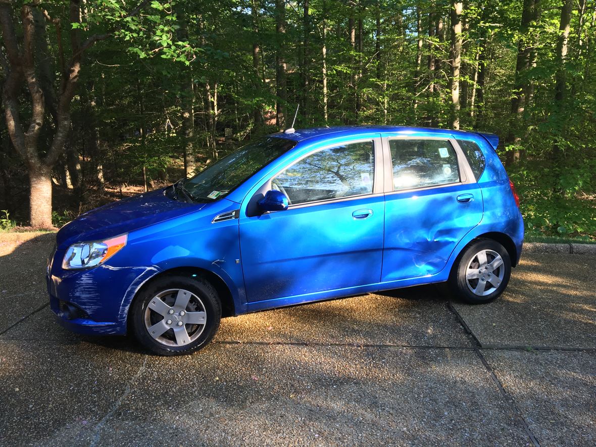 2009 Chevrolet Aveo for sale by owner in Williamsburg