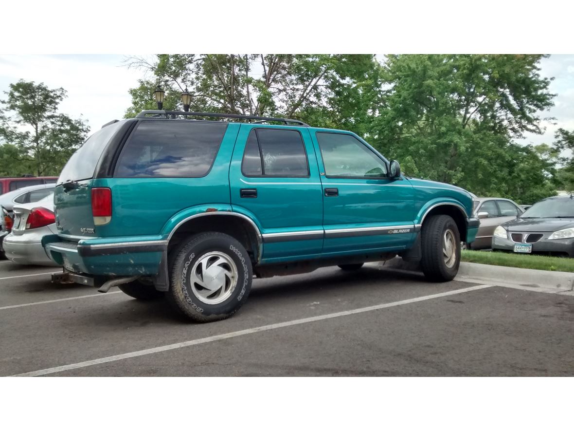 1995 Chevrolet Blazer for sale by owner in Inver Grove Heights