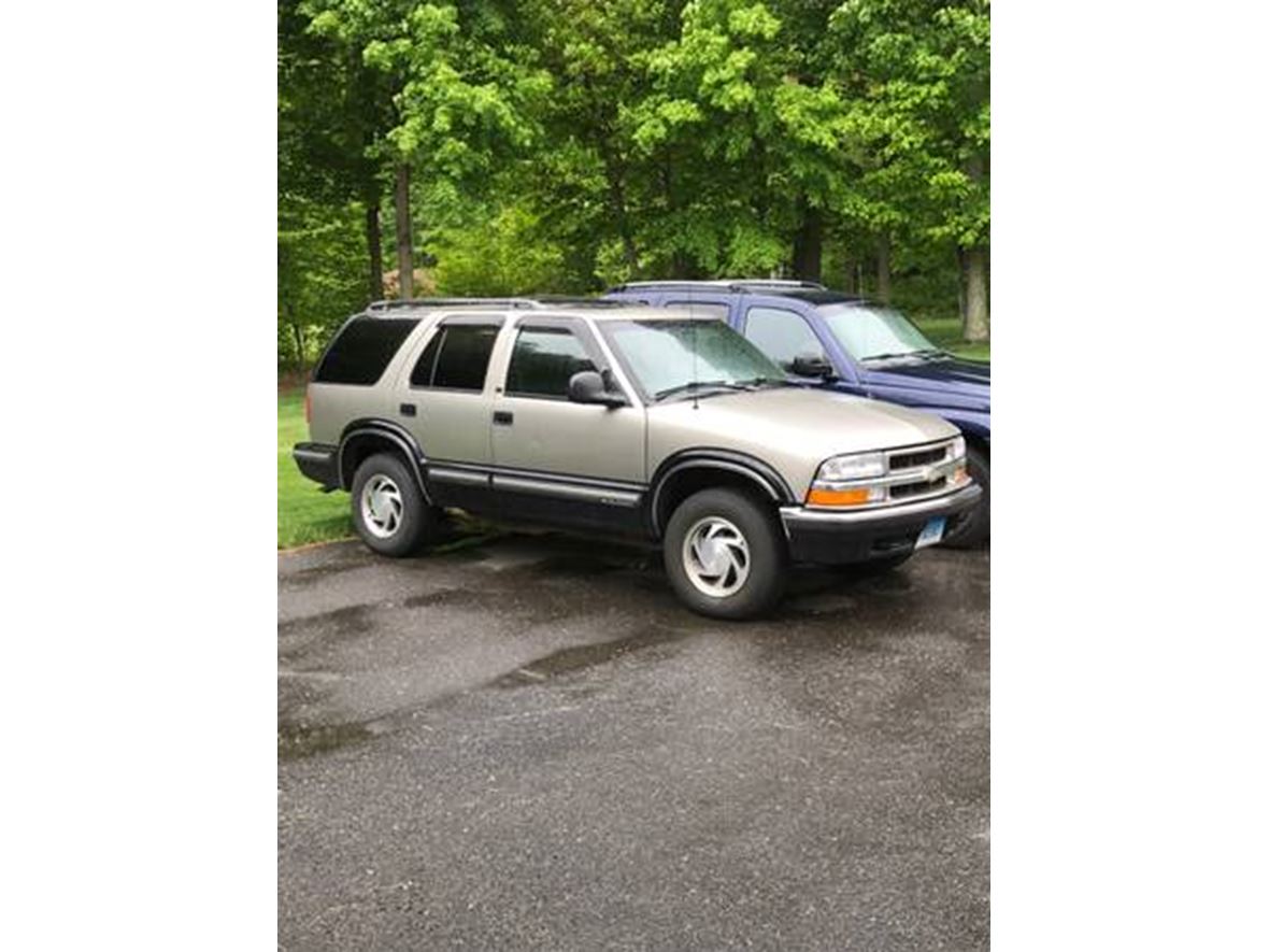 1998 Chevrolet Blazer for sale by owner in Plymouth