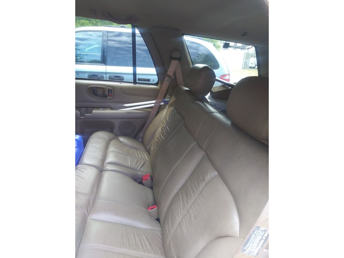 2001 Chevrolet Blazer for Sale by Owner in Wallingford, CT 06492