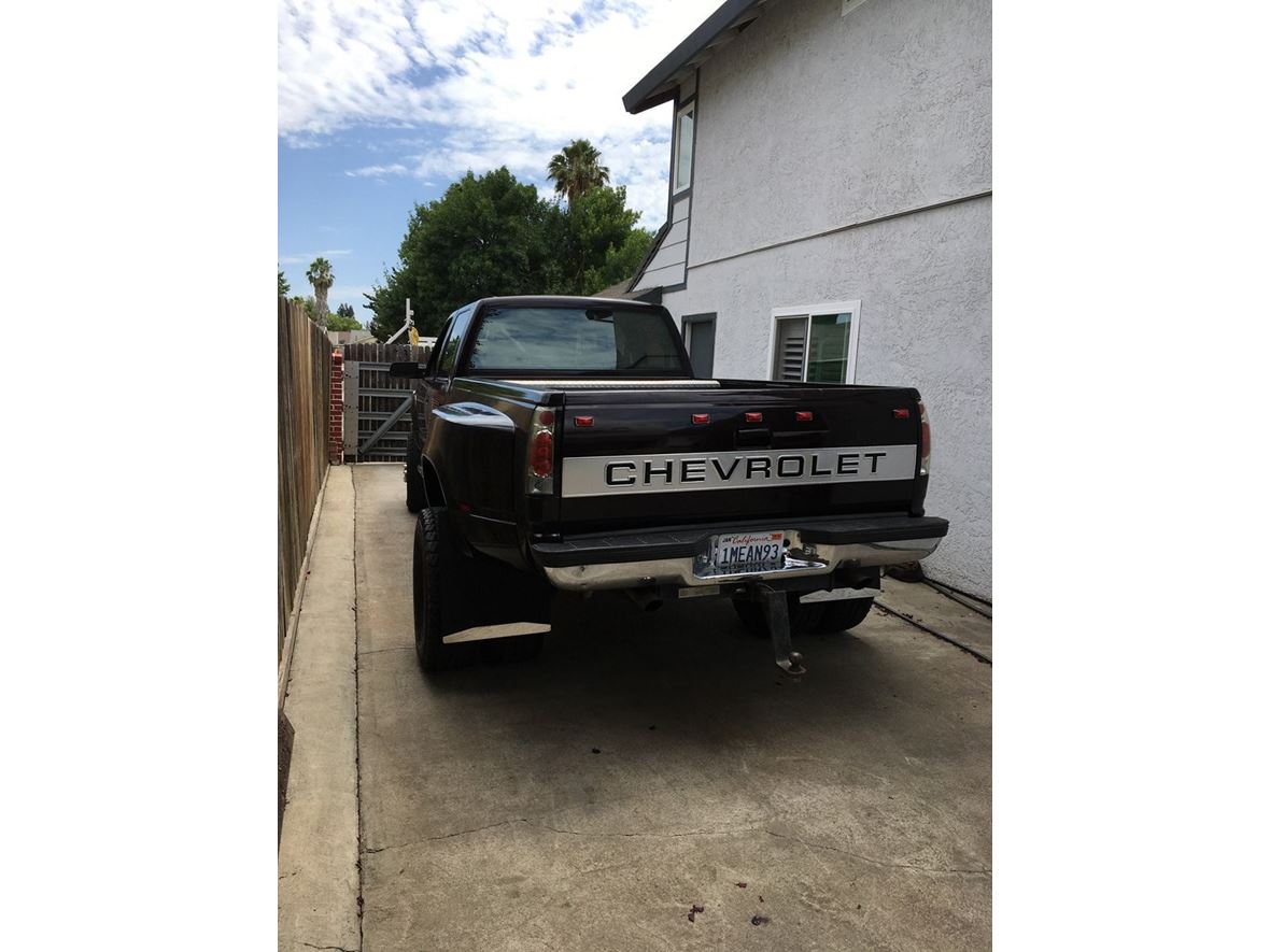 1993 Chevrolet C/K 3500 for sale by owner in Sacramento