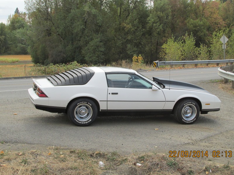 1986 Chevrolet Camaro for sale by owner in HILLSBORO