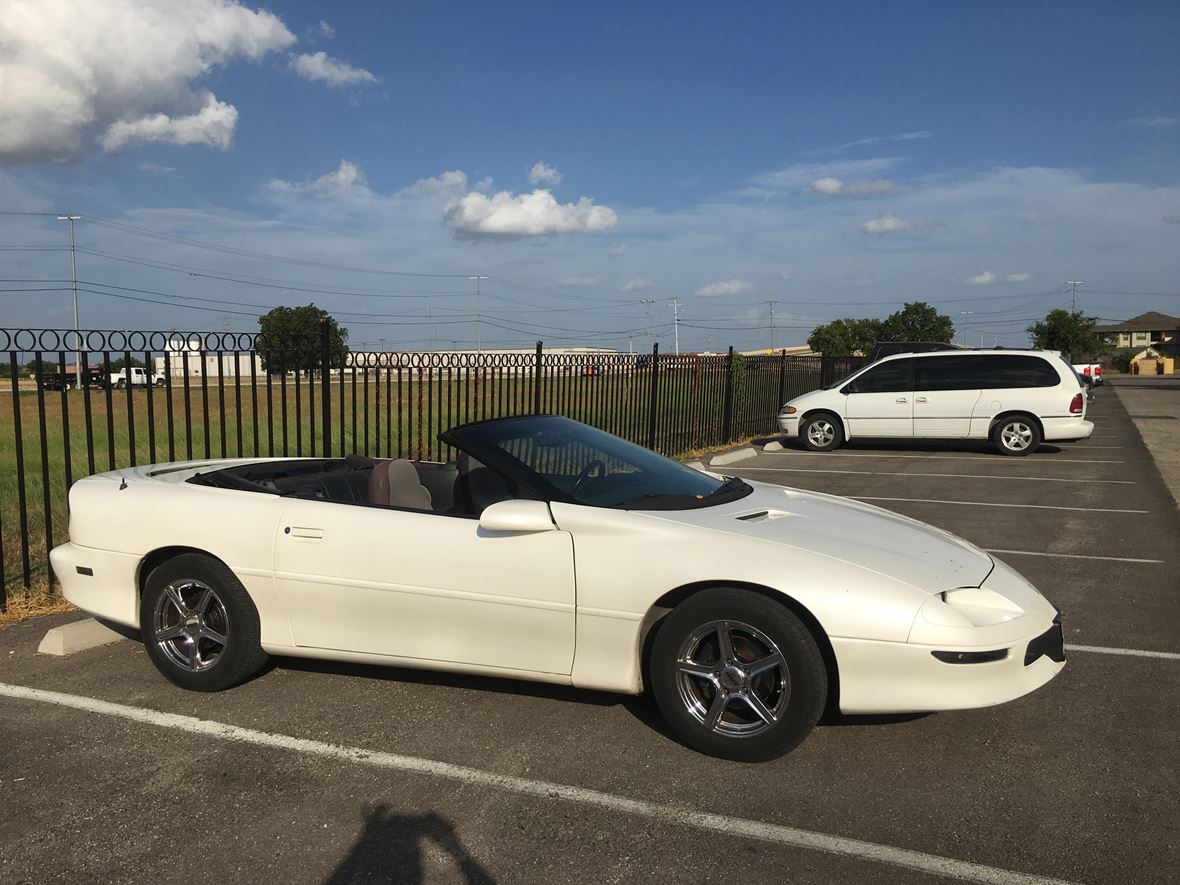1995 Chevrolet Camaro for sale by owner in New Braunfels