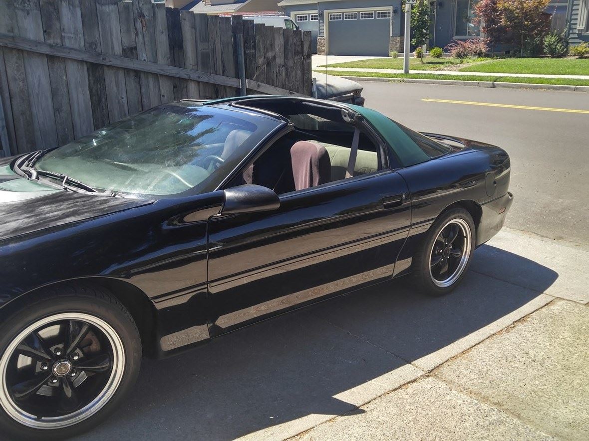 2001 Chevrolet Camaro for sale by owner in Vancouver