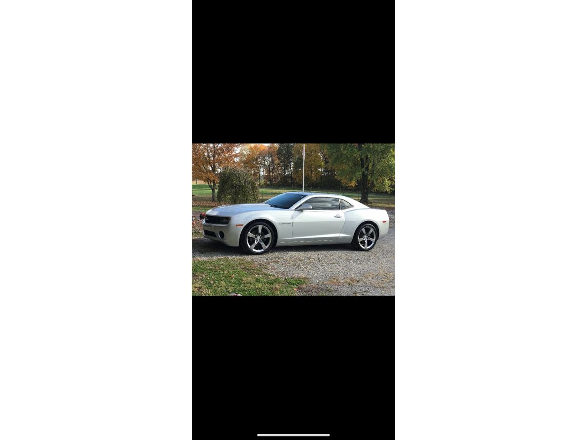 2013 Chevrolet Camaro for sale by owner in Greenville