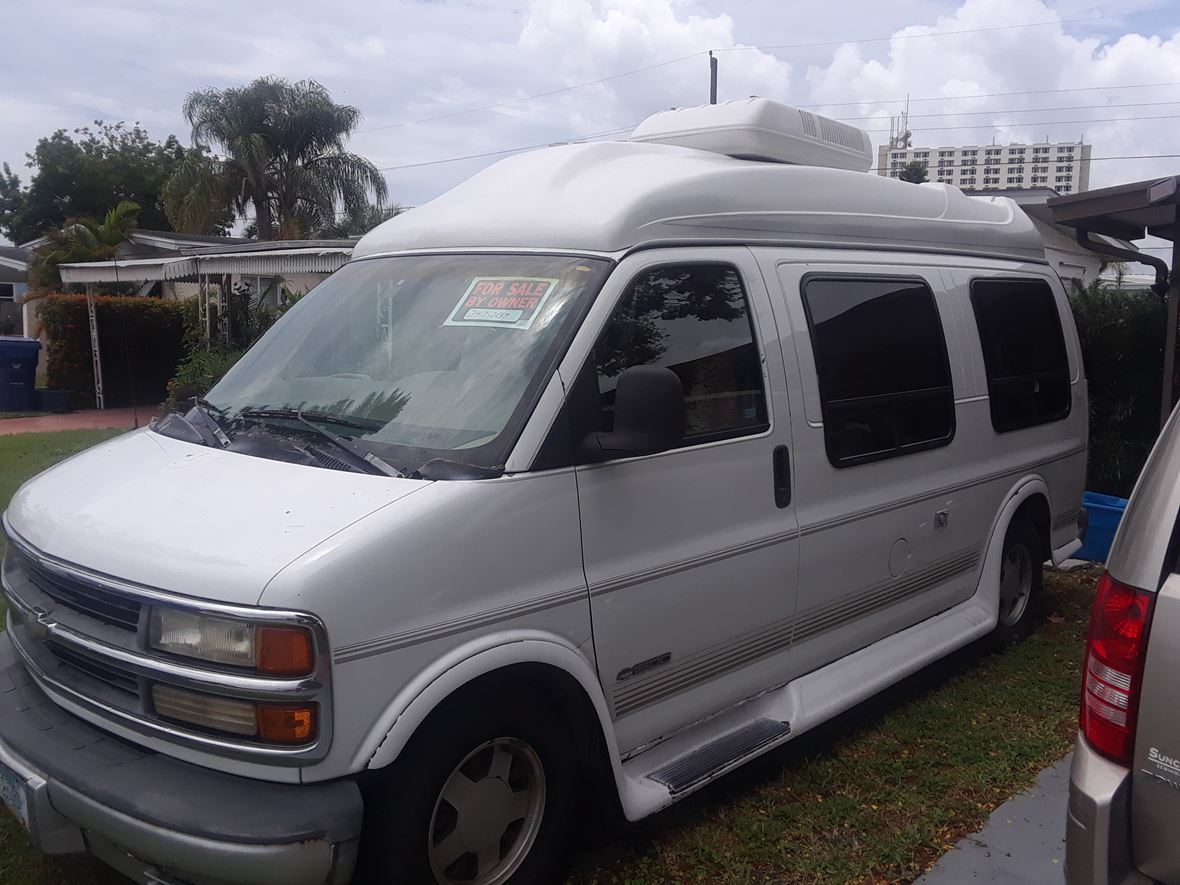 1999 Chevrolet Chevy Van for sale by owner in Saint Petersburg