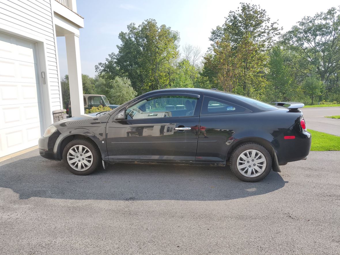 2009 Chevrolet Cobalt for sale by owner in Cohoes