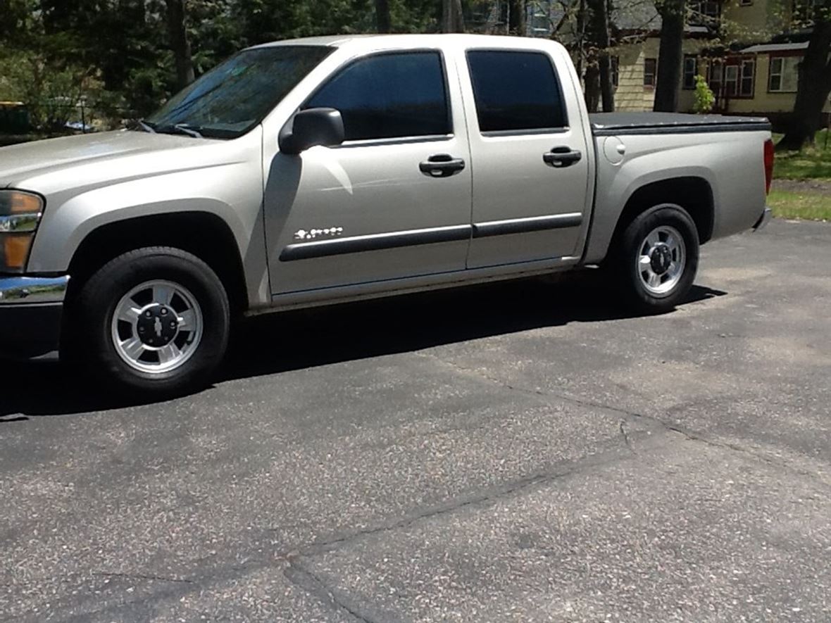 2004 Chevrolet Colorado for sale by owner in Rochester