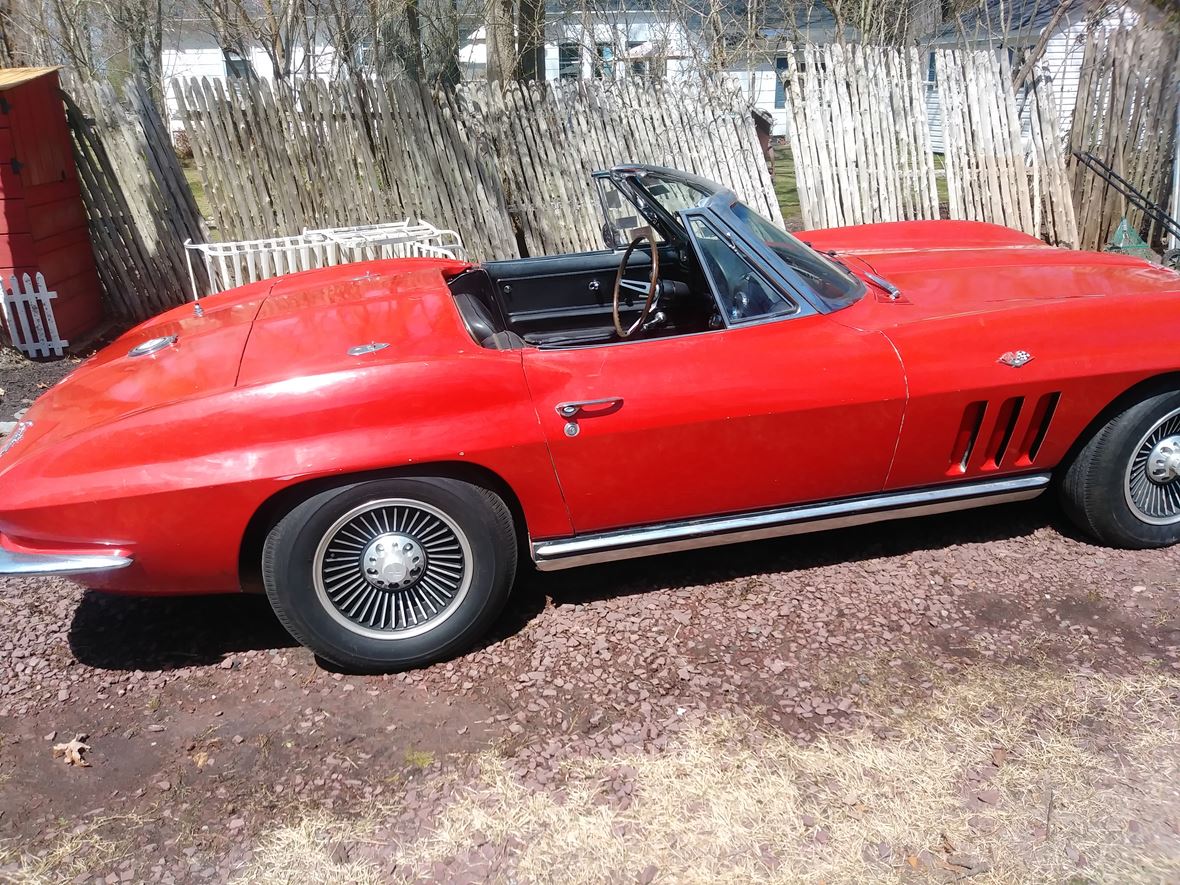 1965 Chevrolet Corvette for sale by owner in Hampton Bays