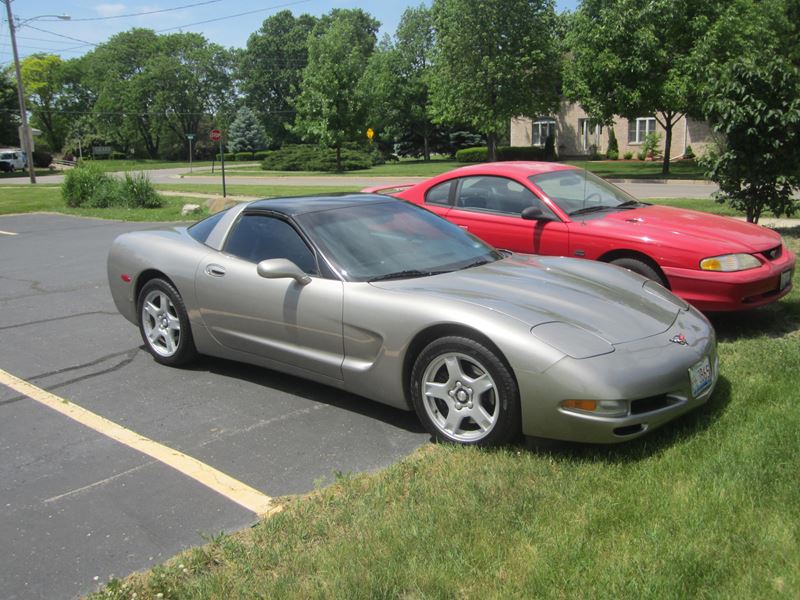 1998 Chevrolet Corvette for sale by owner in Ottawa