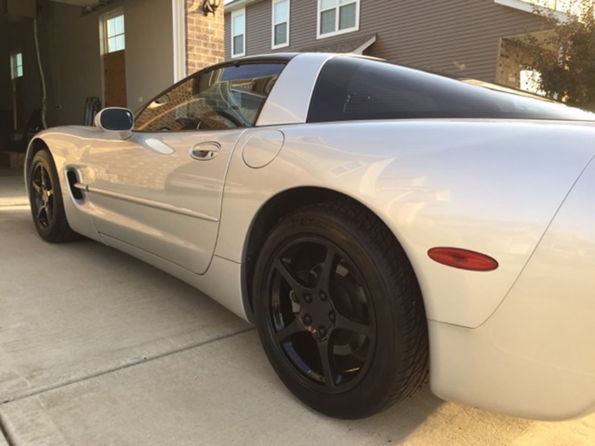 2002 Chevrolet Corvette for sale by owner in Minooka