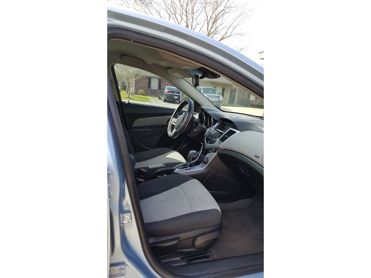2011 Chevrolet Cruze for sale by owner in Lake Charles