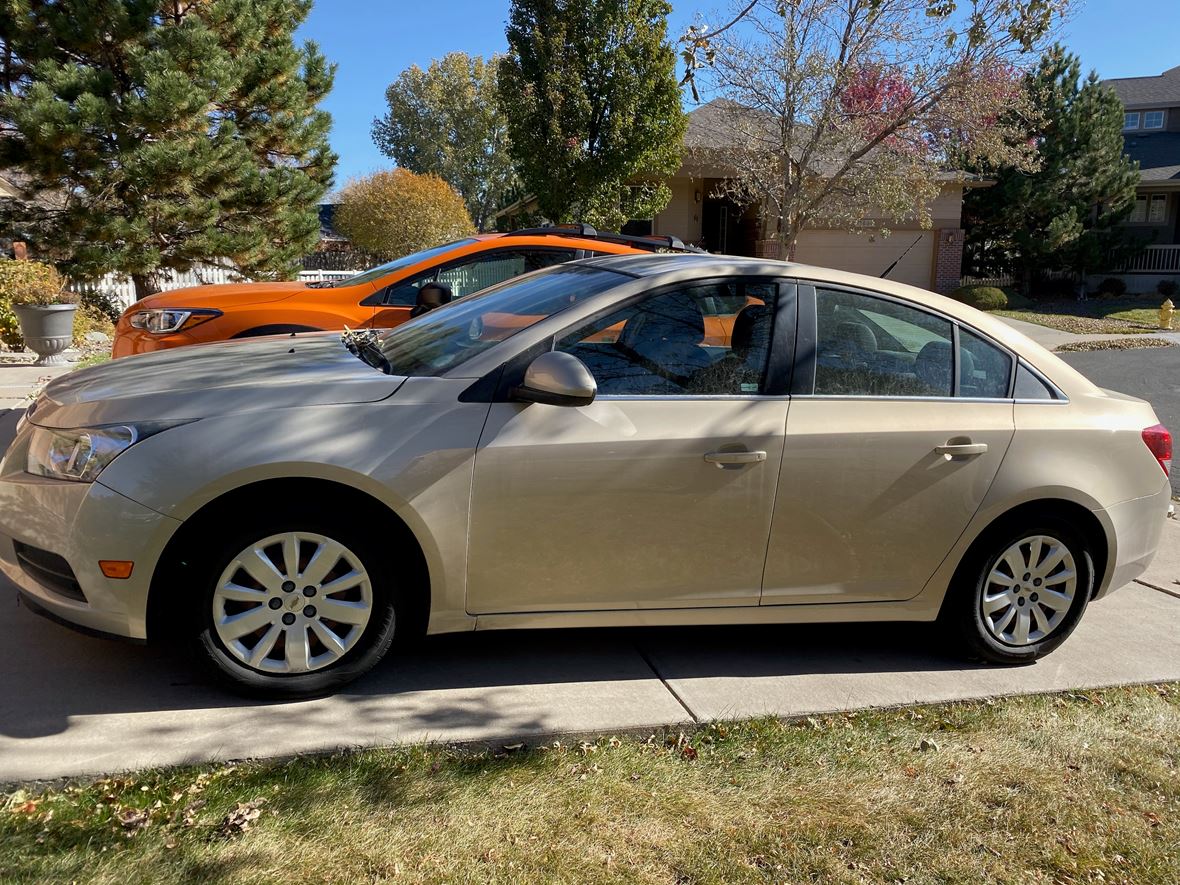 2011 Chevrolet Cruze for sale by owner in Broomfield