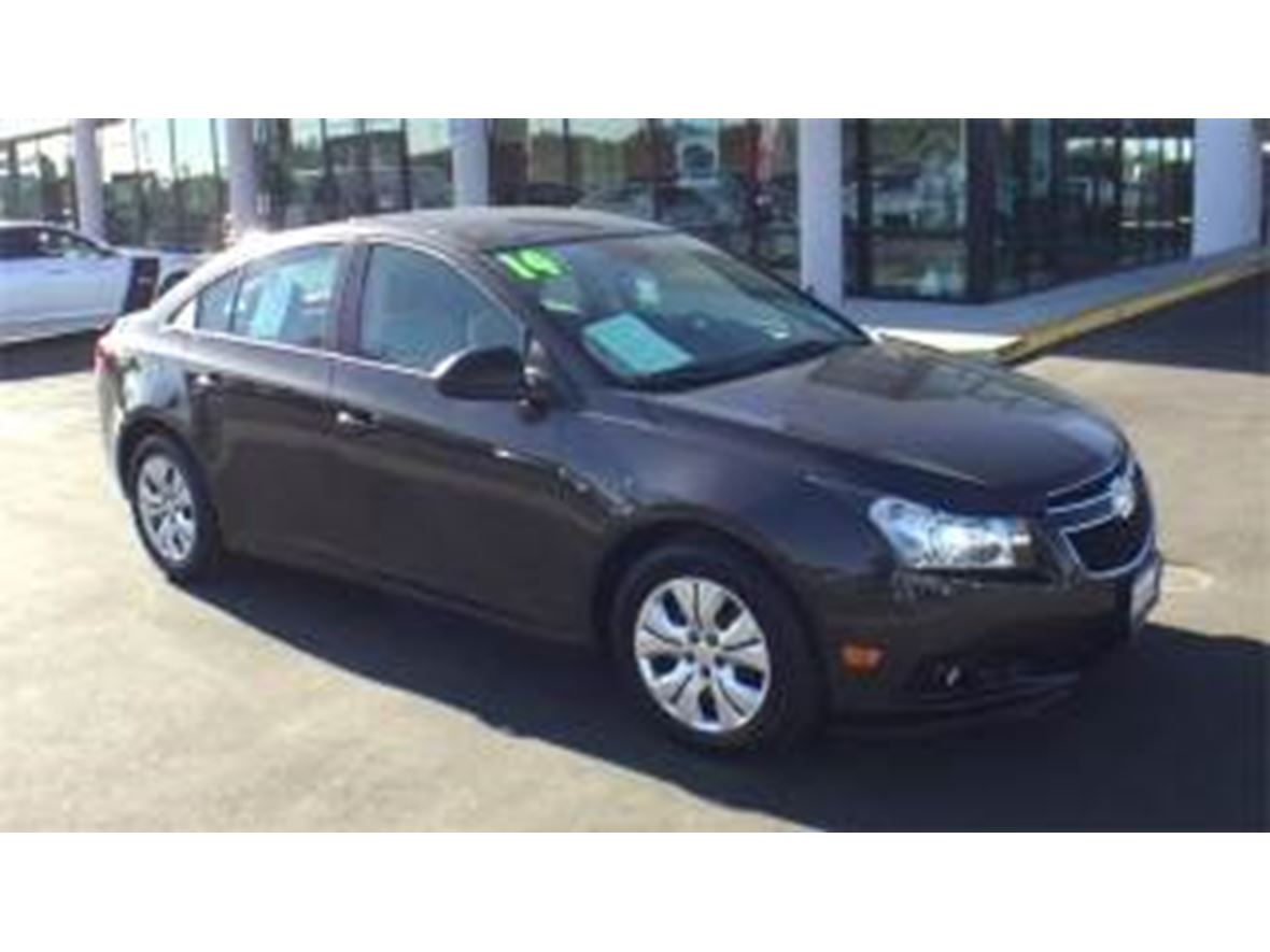 2014 Chevrolet Cruze for sale by owner in Ventura