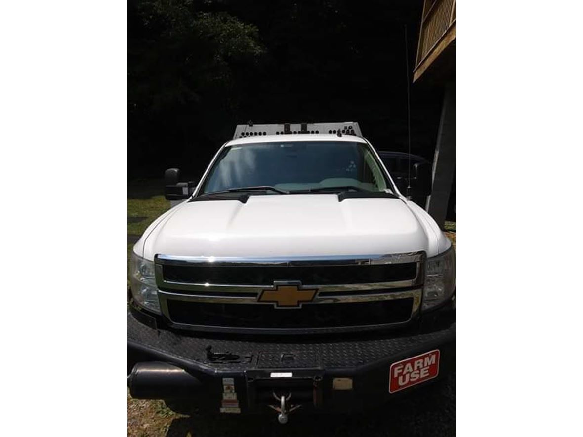 2014 Chevrolet Duramax 6.6 HD for sale by owner in Saltville