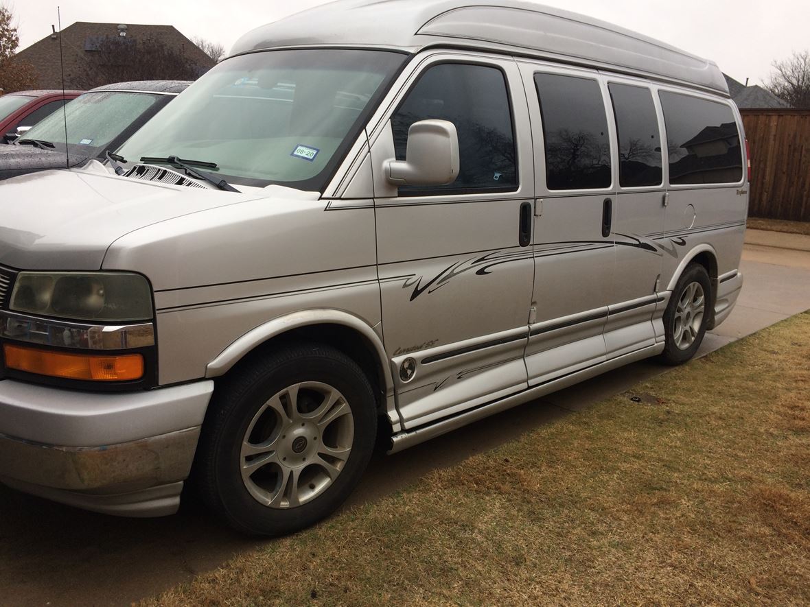 2004 Chevrolet Express for sale by owner in Plano
