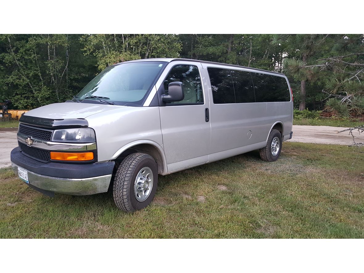 2009 Chevrolet Express for sale by owner in Brownfield