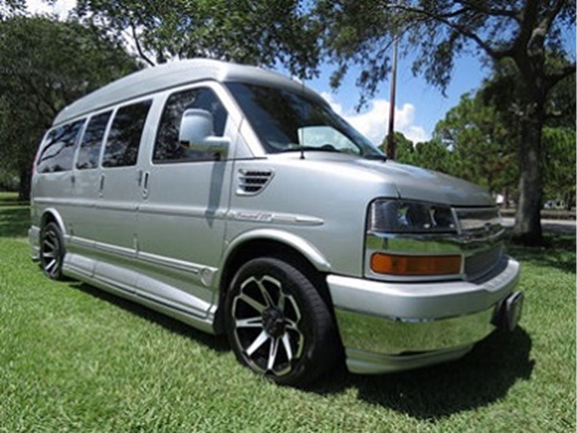 2010 Chevrolet Express for sale by owner in Peyton