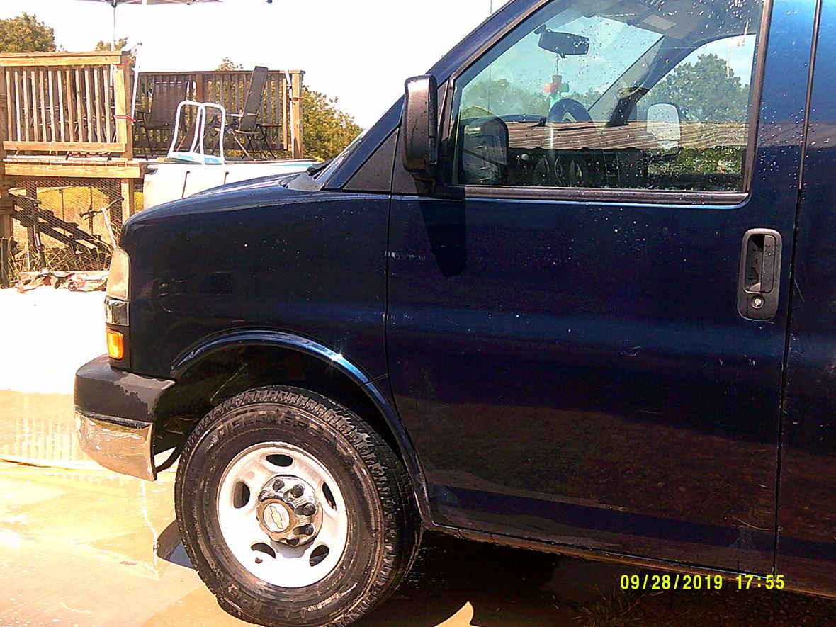 2010 Chevrolet Express for Sale by Owner in Gatesville, TX 76528