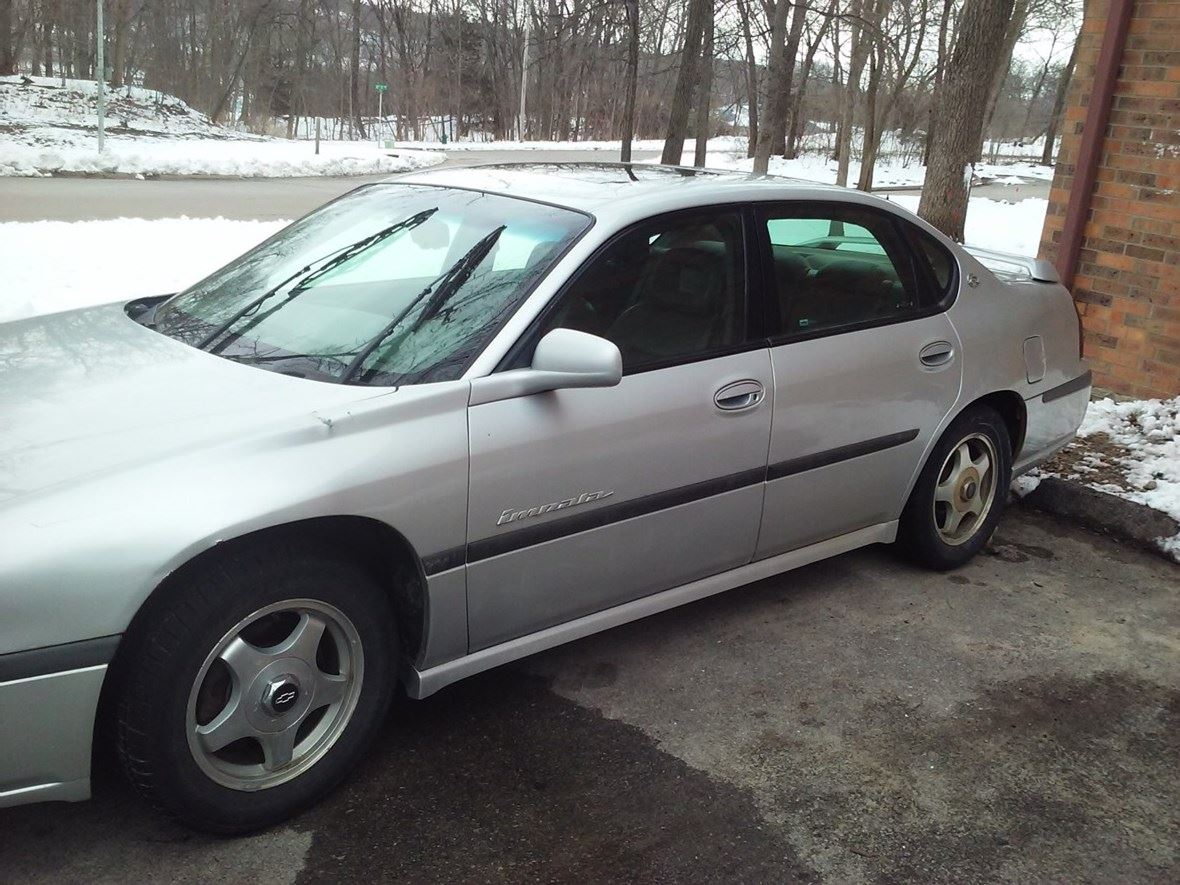 2002 Chevrolet Impala for sale by owner in Cedar Rapids