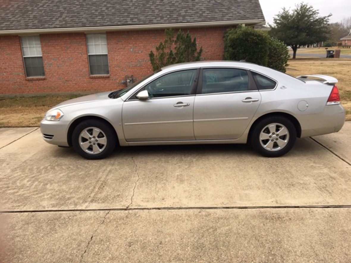 2008 Chevrolet Impala for sale by owner in Benton