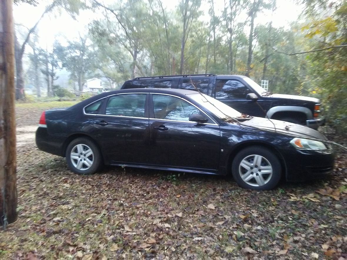 2010 Chevrolet Impala for sale by owner in Tallahassee