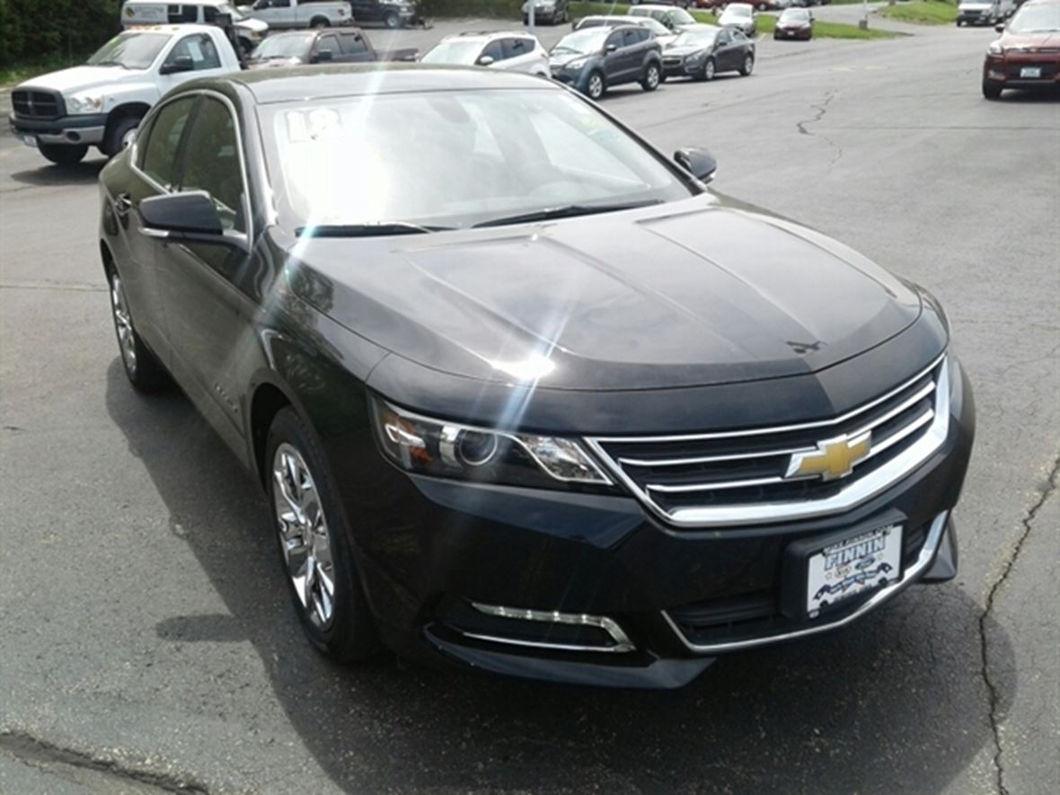 2018 Chevrolet Impala LT for sale by owner in Dubuque