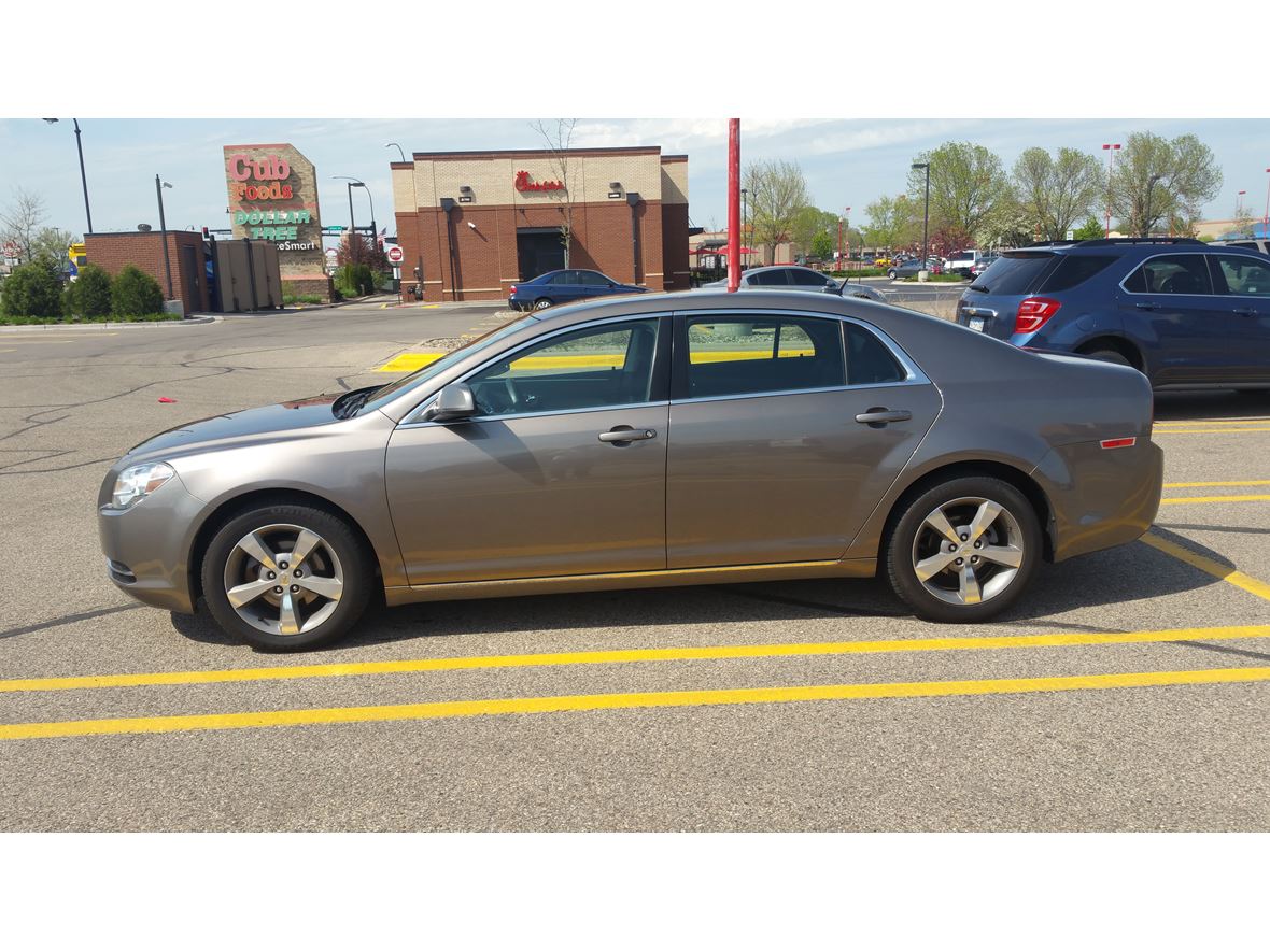 2011 Chevrolet Malibu for sale by owner in Saint Paul